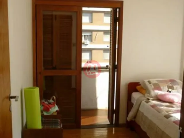 Apartamento com 123m² 3 quartos e 2 banheiros, à venda, no bairro Rio Branco em Porto Alegre