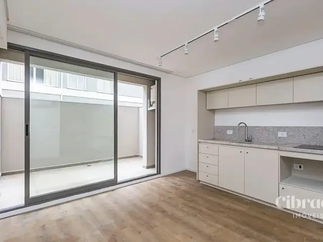 Apartamento 1 quarto e 1 banheiro, para alugar, no bairro Centro Cívico em Curitiba