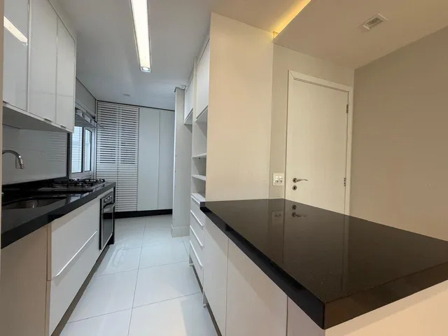 Apartamento 3 quartos e 2 banheiros, para alugar, no bairro Gleba Fazenda Palhano em Londrina