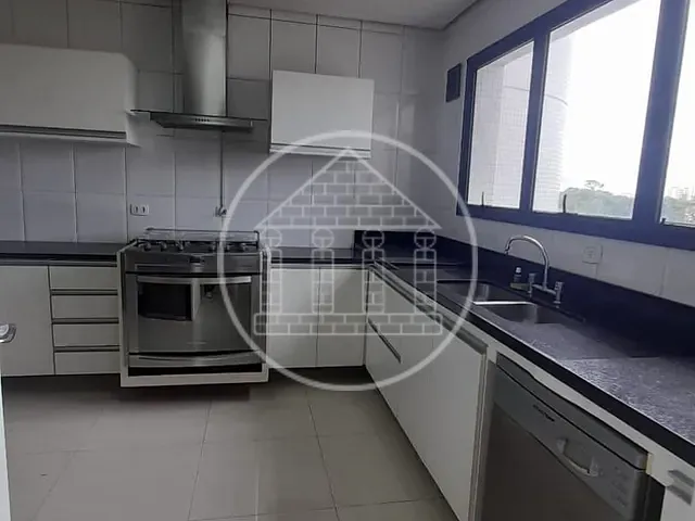 Apartamento com 440m² 4 quartos e 7 banheiros, à venda ou para alugar, no bairro Santo Amaro em São Paulo