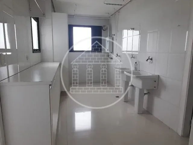 Apartamento com 440m² 4 quartos e 7 banheiros, à venda ou para alugar, no bairro Santo Amaro em São Paulo