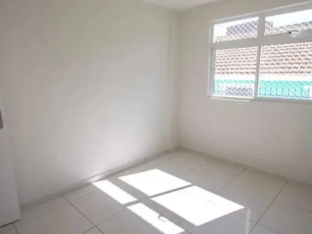 Apartamento 1 quarto e 1 banheiro, para alugar, no bairro Centro em Curitiba