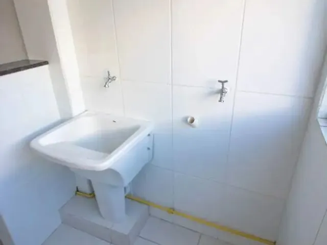 Apartamento 1 quarto e 1 banheiro, para alugar, no bairro Centro em Curitiba