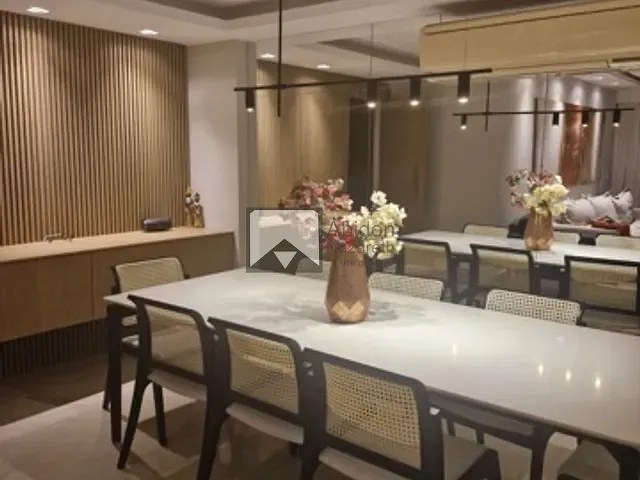 Apartamento com 200m² 4 quartos e 2 banheiros, à venda, no bairro São Francisco em Niterói