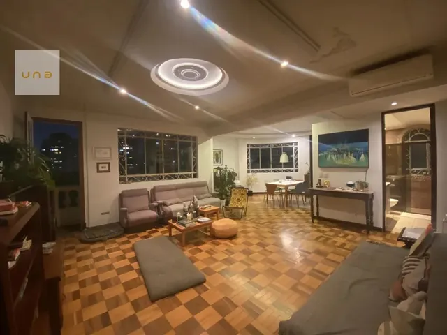 Apartamento 3 quartos e 2 banheiros, à venda, no bairro Centro em Curitiba