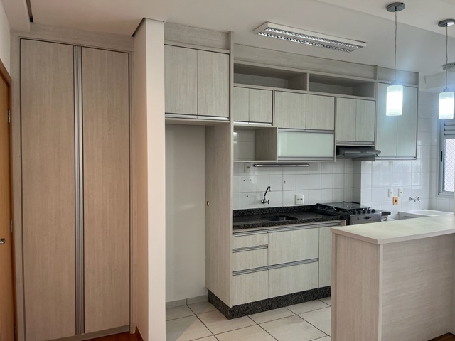 Apartamento com 91m² 3 quartos e 2 banheiros, para alugar, no bairro Terra Bonita em Londrina