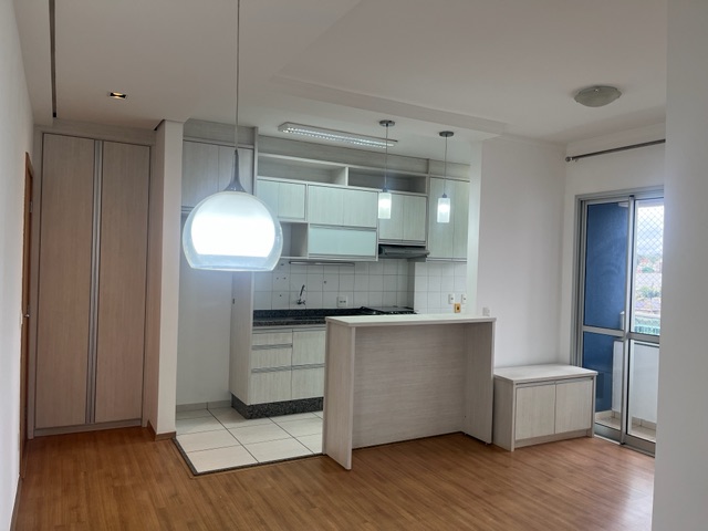 Apartamento com 91m² 3 quartos e 2 banheiros, para alugar, no bairro Terra Bonita em Londrina