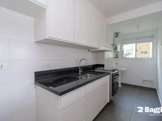 Apartamento 3 quartos e 1 banheiro, à venda, no bairro Campo Comprido em Curitiba