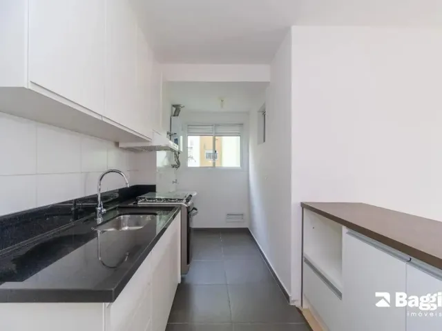 Apartamento 3 quartos e 1 banheiro, à venda, no bairro Campo Comprido em Curitiba