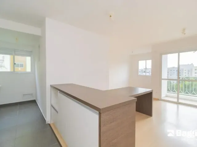 Apartamento 3 quartos e 1 banheiro, à venda, no bairro Campo Comprido em Curitiba