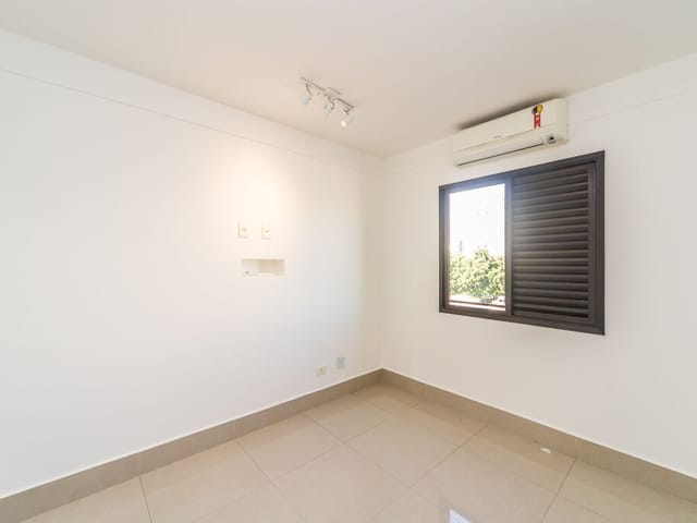 Foto do Apartamento - Apartamento à venda 2 Quartos, 1 Vaga, 64M², Vila Olímpia, São Paulo - SP | Lares e Andares Imóveis