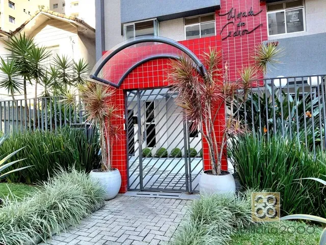 Apartamento 3 quartos e 1 banheiro, para alugar, no bairro Bigorrilho em Curitiba