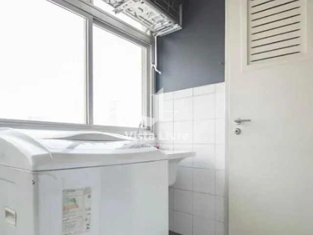 Apartamento com 105m² 3 quartos e 2 banheiros, à venda, no bairro Vila Olímpia em São Paulo