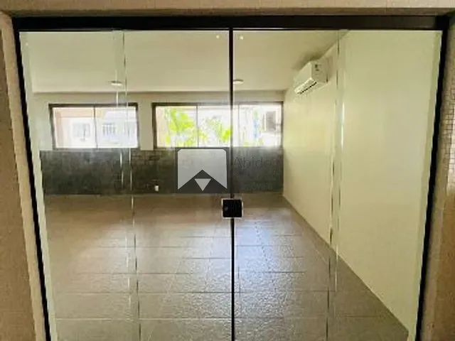 Apartamento com 220m² 4 quartos e 2 banheiros, à venda, no bairro Icaraí em Niterói