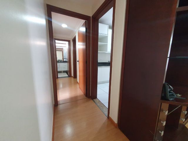 Apartamento 3 quartos e 3 banheiros, para alugar, no bairro Centro em Londrina