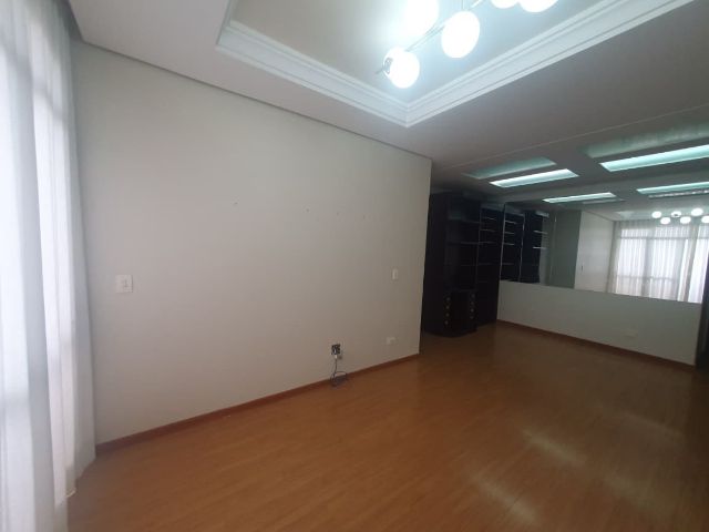 Apartamento 3 quartos e 3 banheiros, para alugar, no bairro Centro em Londrina
