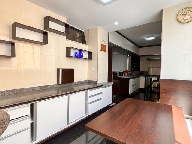Apartamento com 155m² 3 quartos e 3 banheiros, à venda, no bairro Parque 10 de Novembro em Manaus
