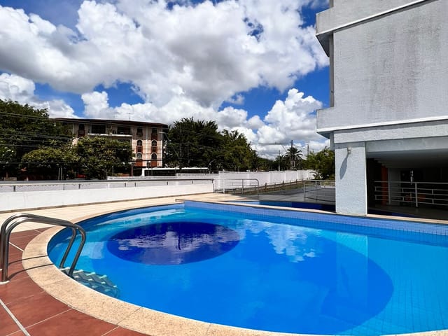 Apartamento com 155m² 3 quartos e 3 banheiros, à venda, no bairro Parque 10 de Novembro em Manaus