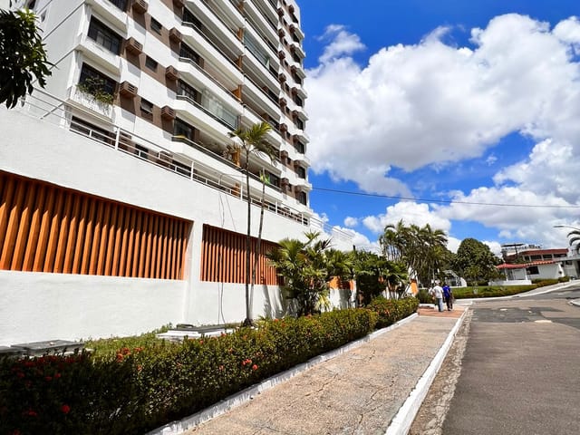 Apartamento com 155m² 3 quartos e 3 banheiros, à venda, no bairro Parque 10 de Novembro em Manaus