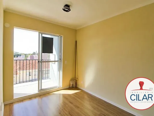 Apartamento 3 quartos e 1 banheiro, para alugar, no bairro Campo Comprido em Curitiba