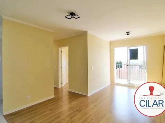 Apartamento 3 quartos e 1 banheiro, para alugar, no bairro Campo Comprido em Curitiba