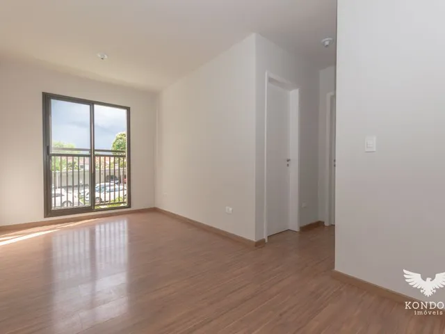 Apartamento 2 quartos e 2 banheiros, para alugar, no bairro São Braz em Curitiba