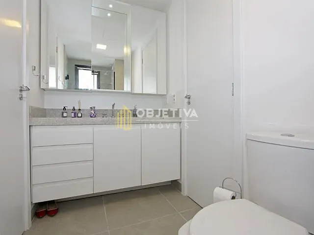 Apartamento 3 quartos e 9 banheiros, à venda, no bairro Menino Deus em Porto Alegre