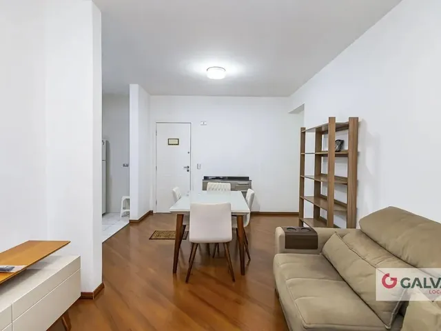 Apartamento 2 quartos e 1 banheiro, para alugar, no bairro Centro em Curitiba