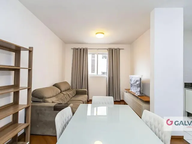 Apartamento 2 quartos e 1 banheiro, para alugar, no bairro Centro em Curitiba