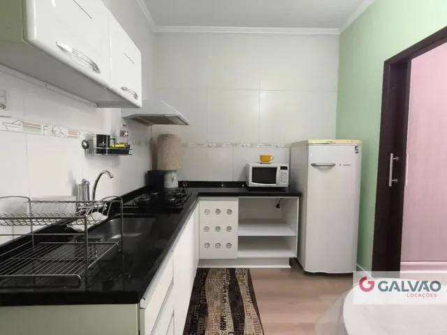 Apartamento 1 quarto e 1 banheiro, para alugar, no bairro Centro em Curitiba