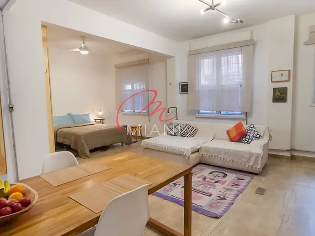 Apartamento 1 quarto e 2 banheiros, à venda, no bairro Barra Funda em São Paulo