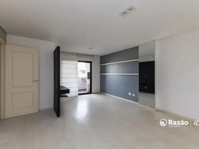 Apartamento 3 quartos e 1 banheiro, para alugar, no bairro Alto da Glória em Curitiba