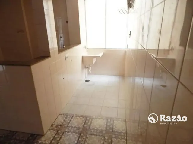 Apartamento 3 quartos e 1 banheiro, para alugar, no bairro Rebouças em Curitiba