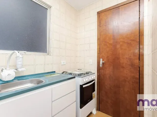 Apartamento 1 quarto e 1 banheiro, para alugar, no bairro Centro em Curitiba