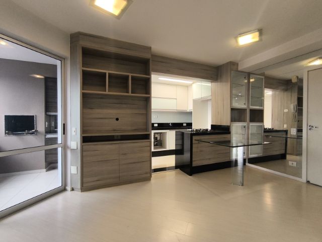 Apartamento com 107m² 3 quartos e 2 banheiros, para alugar, no bairro Andrade em Londrina