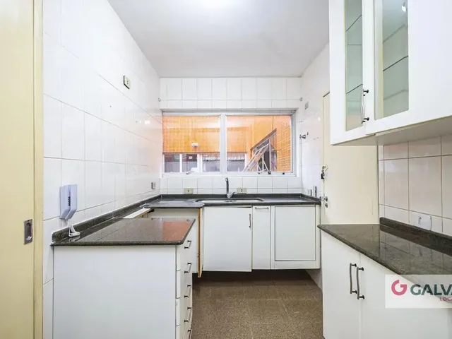 Apartamento 3 quartos e 2 banheiros, para alugar, no bairro Juvevê em Curitiba