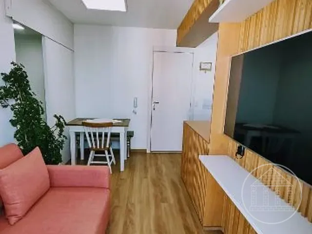 Apartamento 1 quarto e 1 banheiro, à venda, no bairro Usina Piratininga em São Paulo