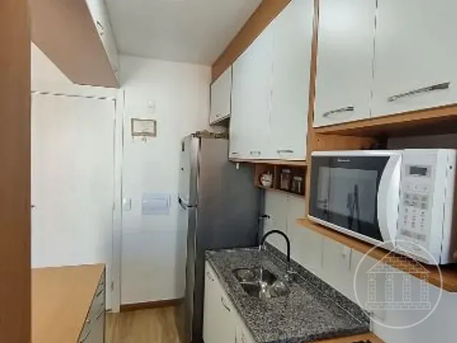 Apartamento 1 quarto e 1 banheiro, à venda, no bairro Usina Piratininga em São Paulo