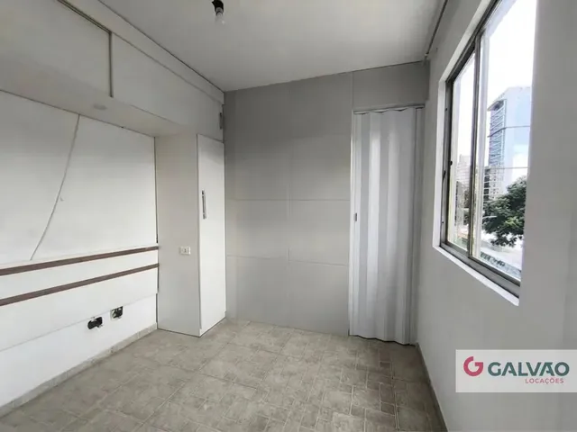 Apartamento 1 quarto e 1 banheiro, para alugar, no bairro Campina do Siqueira em Curitiba
