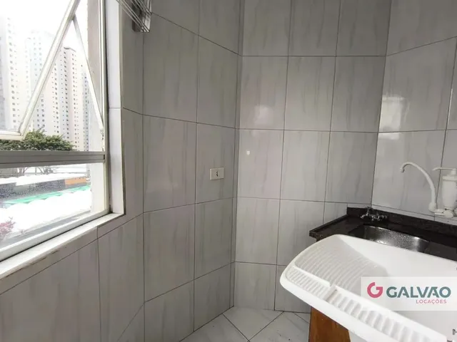 Apartamento 1 quarto e 1 banheiro, para alugar, no bairro Campina do Siqueira em Curitiba