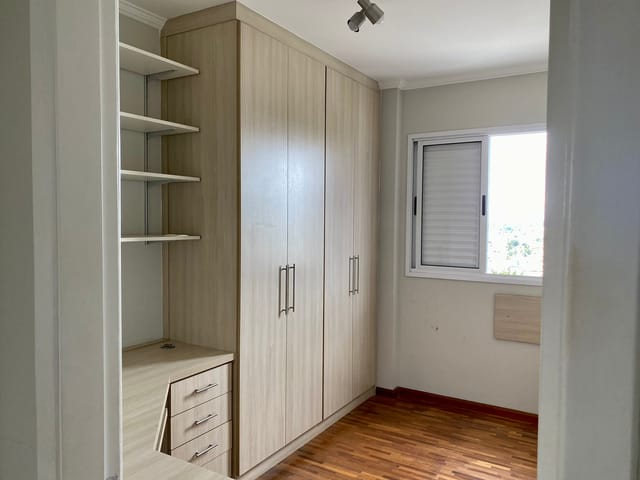 Apartamento com 97m² 3 quartos e 2 banheiros, à venda ou para alugar, no bairro Vila Costa em Taubaté