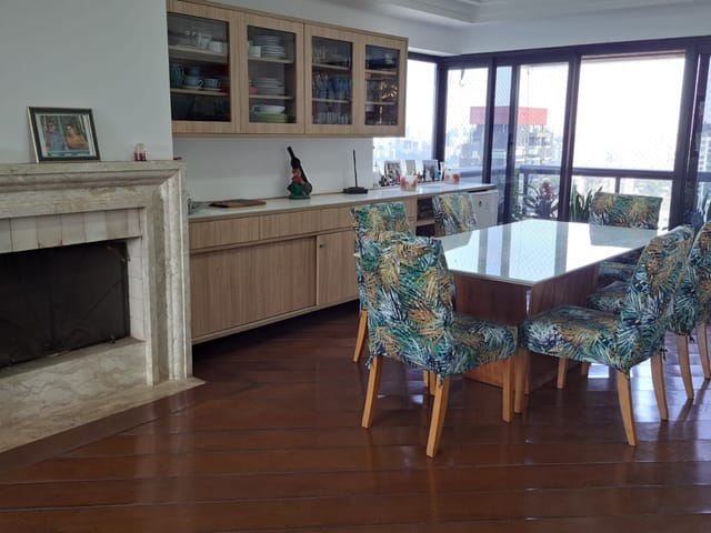Apartamento com 192m² 4 quartos e 5 banheiros, à venda, no bairro Pinheiros em São Paulo