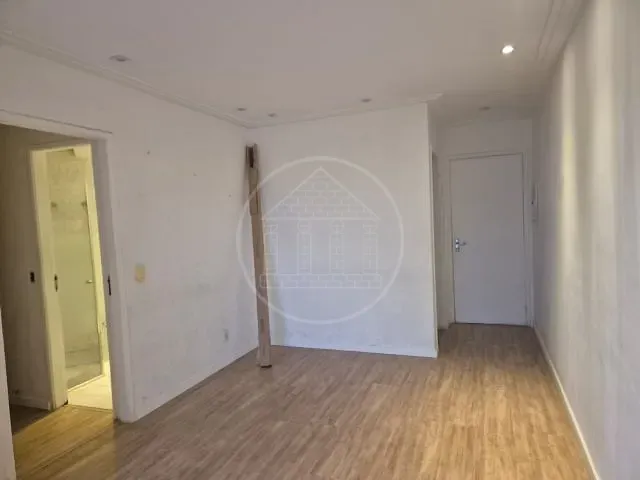 Apartamento 3 quartos e 3 banheiros, à venda, no bairro Vila Isa em São Paulo