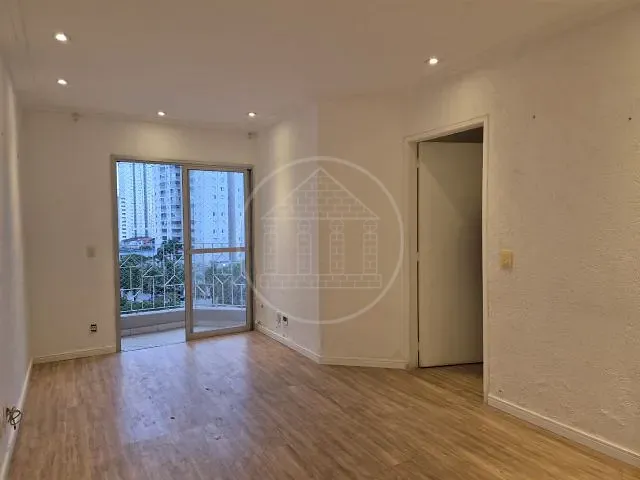 Apartamento 3 quartos e 3 banheiros, à venda, no bairro Vila Isa em São Paulo
