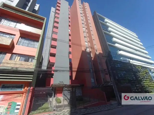 Apartamento 1 quarto e 1 banheiro, para alugar, no bairro Centro em Curitiba
