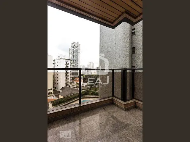 Apartamento com 250m² 4 quartos e 6 banheiros, à venda ou para alugar, no bairro Planalto Paulista em São Paulo