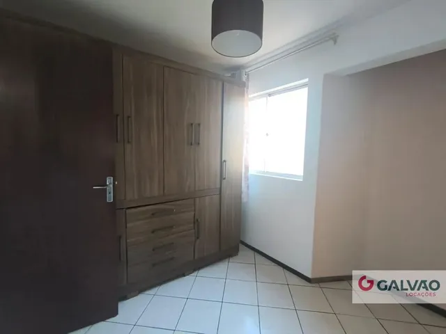 Apartamento 1 quarto e 1 banheiro, para alugar, no bairro Centro em Curitiba