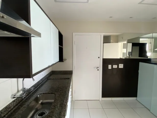 Apartamento com 147m² 3 quartos e 2 banheiros, para alugar, no bairro Gleba Fazenda Palhano em Londrina