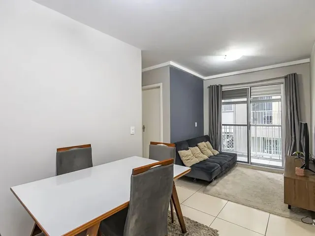 Apartamento 2 quartos e 1 banheiro, à venda, no bairro Campo Comprido em Curitiba