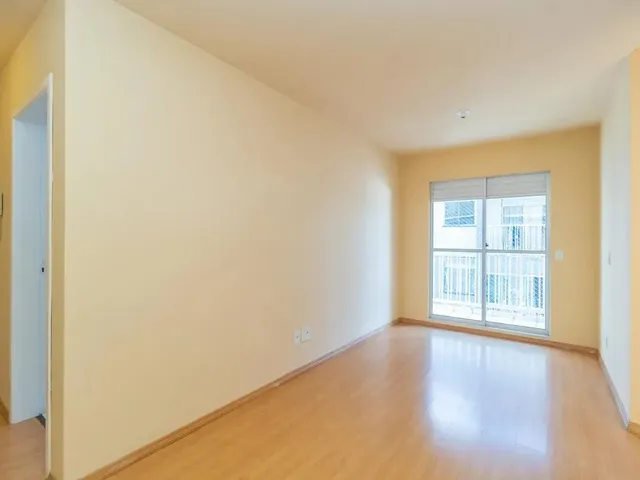 Apartamento 2 quartos e 1 banheiro, para alugar, no bairro Cidade Industrial em Curitiba